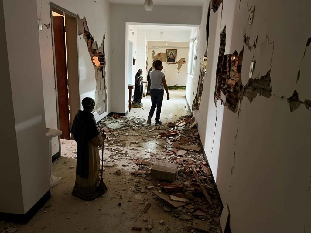 A Igreja venezuelana convoca uma Jornada Nacional de Oração após os terremotos que abalaram o país.