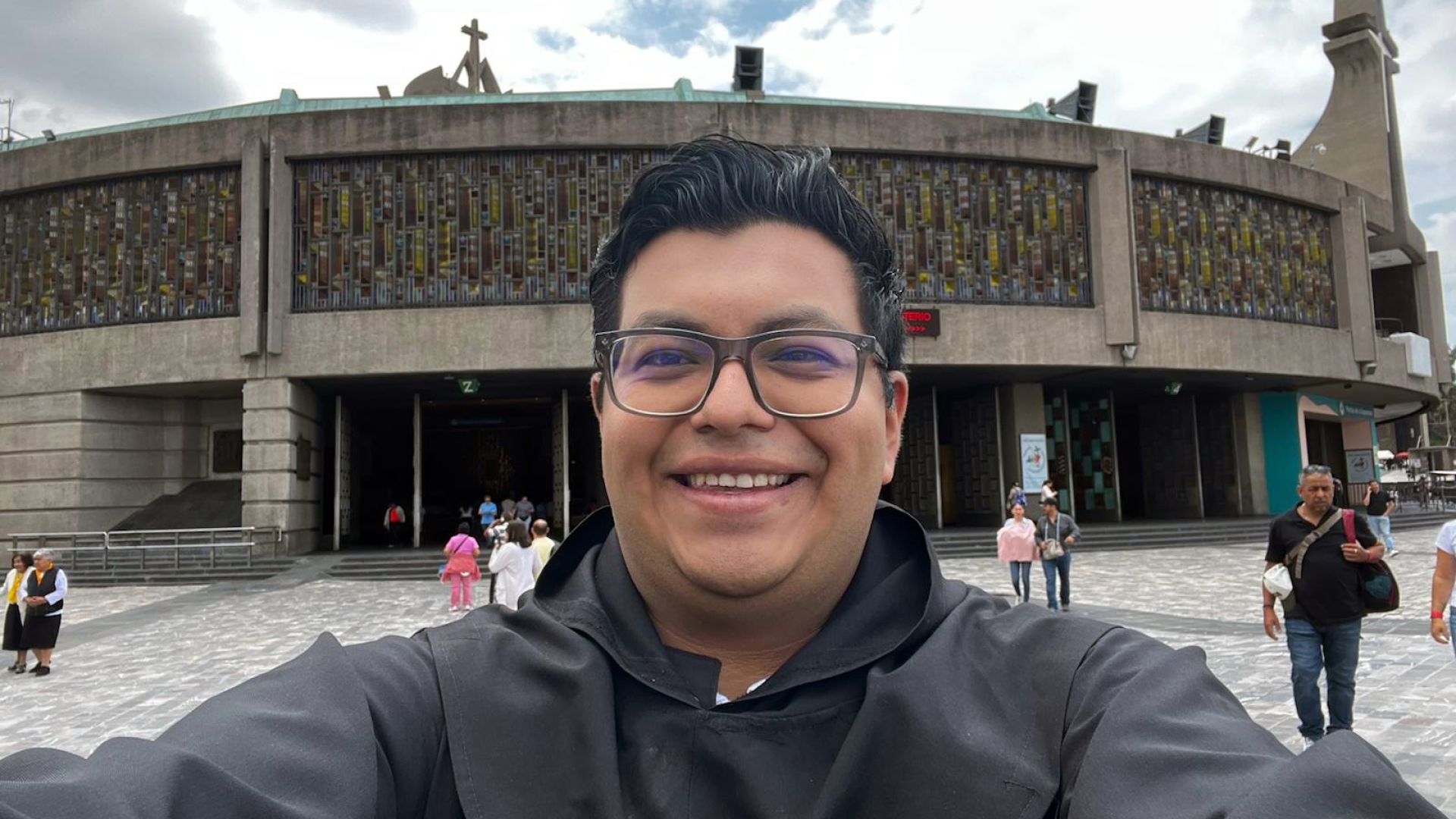 Abraão, agostiniano recoleto, na Basílica de Guadalupe.